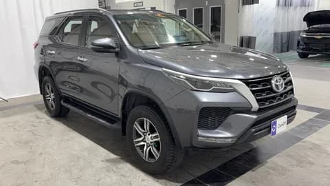 Used Toyota Fortuner 2024