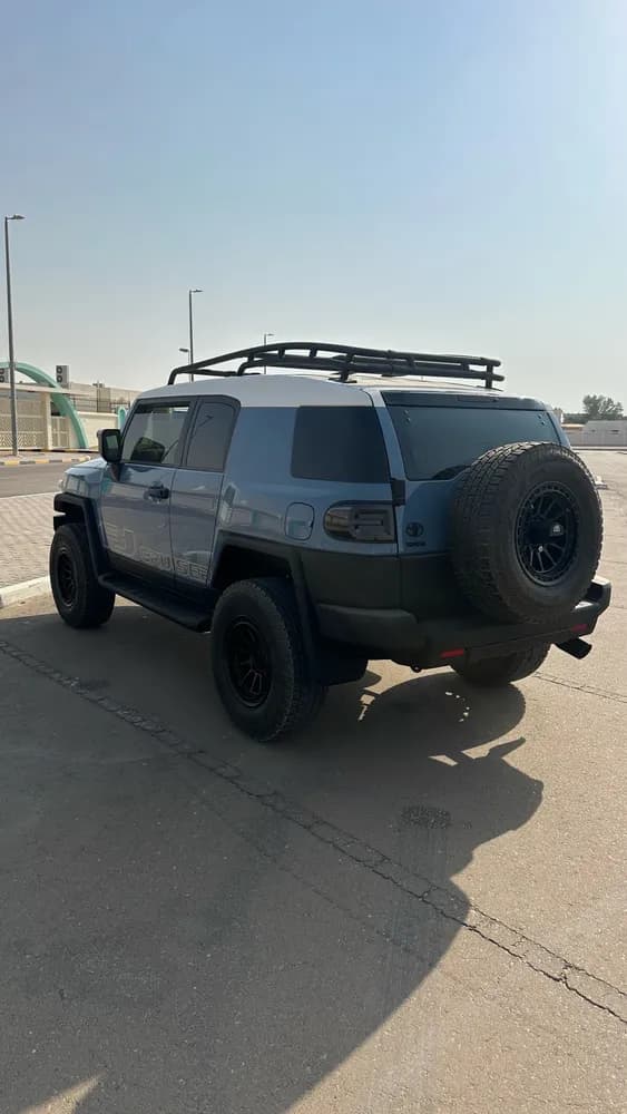 تويوتا اف جاي كروزر 4.0L GXR 2020 مستعملة