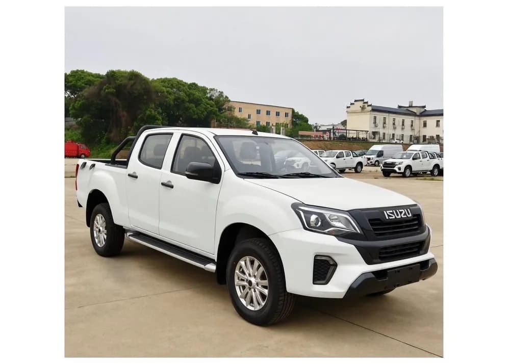 ايسوزو مكس 2WD Standard 2026 جديدة