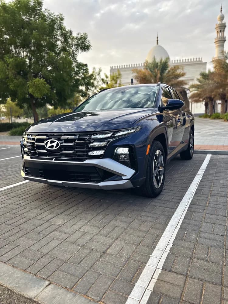 هيونداي توسان 2.0L Mid Option (AWD) 2025 مستعملة