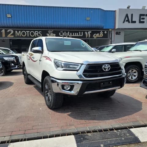 تويوتا هايلكس GLX SR5 2025 جديدة