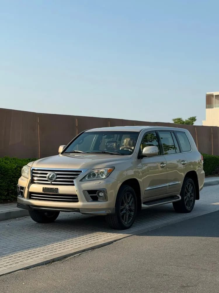 Used Lexus LX 570 5 door 5.7L 2014