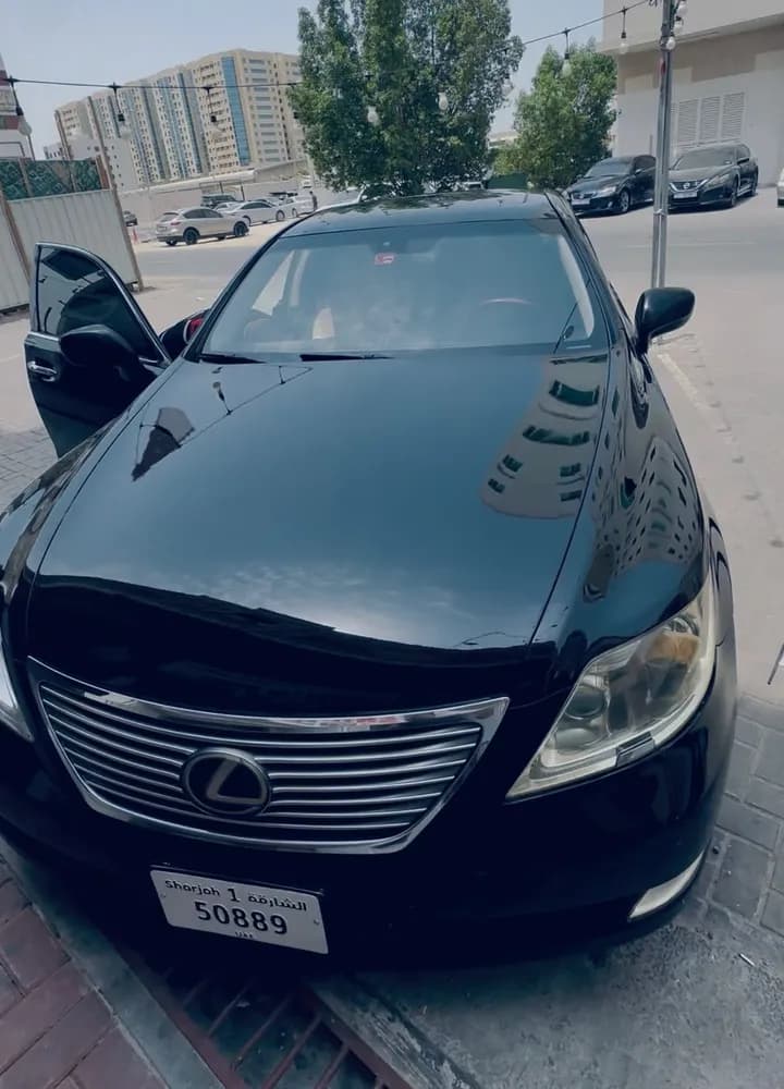 Used Lexus LS 460L 4 door 4.6L LWB 2009