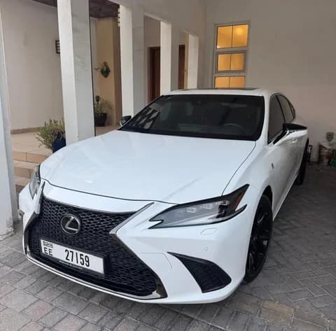 لكزس إي أس 350 4 door 3.5L 2025 مستعملة