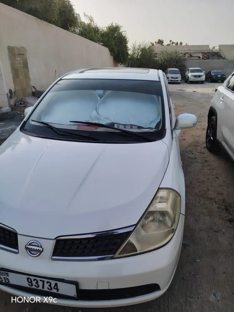 نيسان تييدا Hatchback 2007 مستعملة