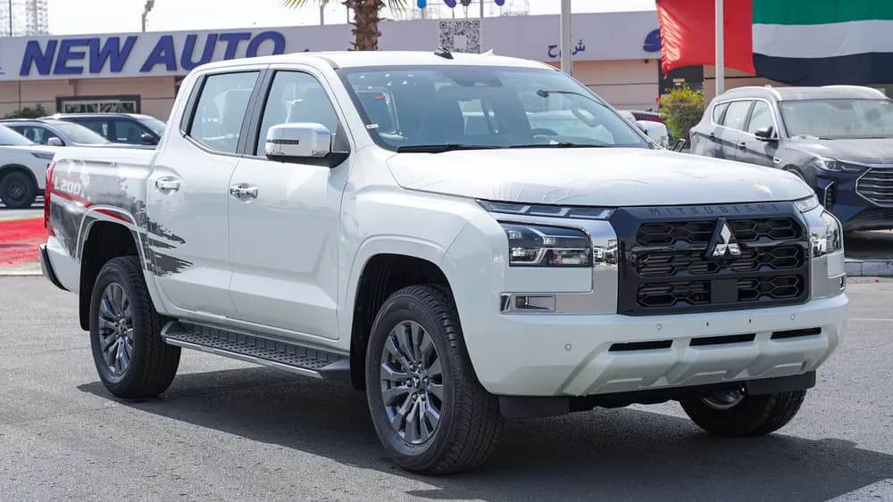 ميتسوبيشي أل200 2.5L Double Cab GLS (4WD) 2026 جديدة