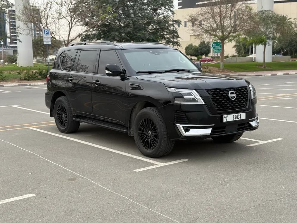 نيسان باترول 5.6L LE Platinum 2024 مستعملة