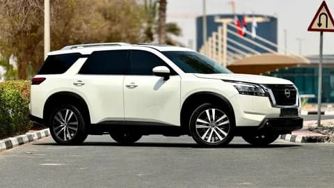 نيسان باثفايندر SV 2WD 2023 مستعملة