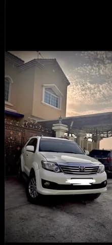Used Toyota Fortuner 4.0L 2014