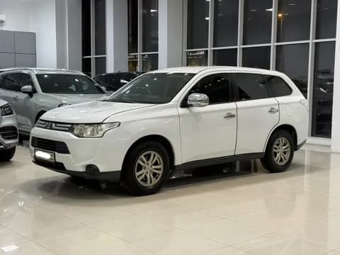 Used Mitsubishi Outlander 2.4L 2014 Used Mitsubishi Outlander 2.4L 2014 used_cars.forSale