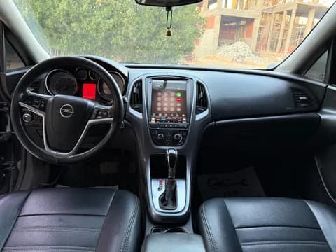 Used Opel Astra 2018 Used Opel Astra 2018 used_cars.forSale