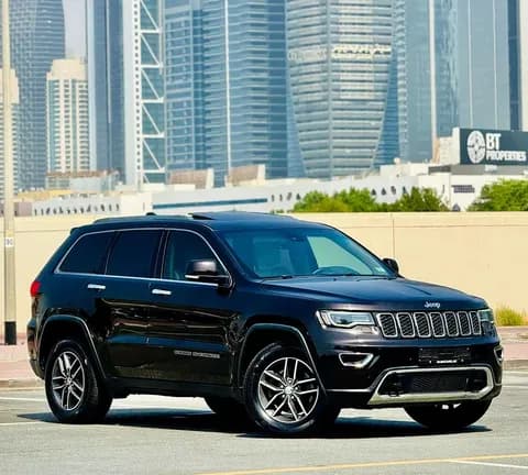 جيب جراند شيروكي لمتيد 2017 مستعملة جيب جراند شيروكي لمتيد 2017 مستعملة used_cars.forSale