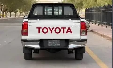 تويوتا هيلوكس 2021 مستعملة تويوتا هيلوكس 2021 مستعملة used_cars.forSale