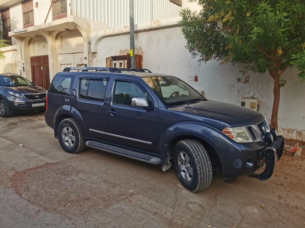 Used Nissan Pathfinder 3.5L SV 4WD 2010