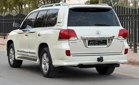 Used Toyota Land Cruiser 4.0L GXR 2015 Used Toyota Land Cruiser 4.0L GXR 2015 used_cars.forSale