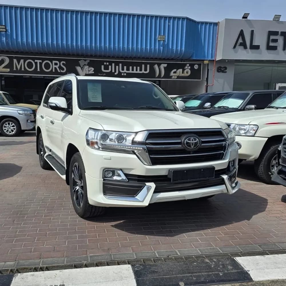 تويوتا لاند كروزر 5.7 VXR 2021 مستعملة