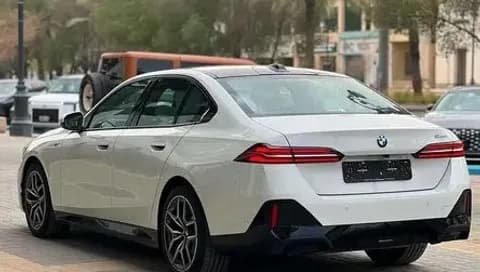 New BMW 5 Series Sedan 520i 2025 New BMW 5 Series Sedan 520i 2025 used_cars.forSale