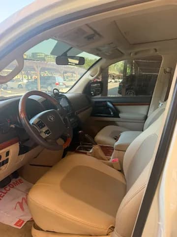 Used Toyota Land Cruiser 4.0 GXR 2014 Used Toyota Land Cruiser 4.0 GXR 2014 used_cars.forSale