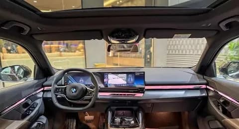 New BMW 5 Series Sedan 520i 2026 New BMW 5 Series Sedan 520i 2026 used_cars.forSale