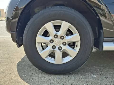 Used Mitsubishi Pajero 2017