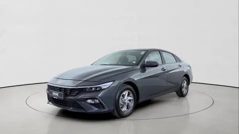 Used Hyundai Elantra 2025