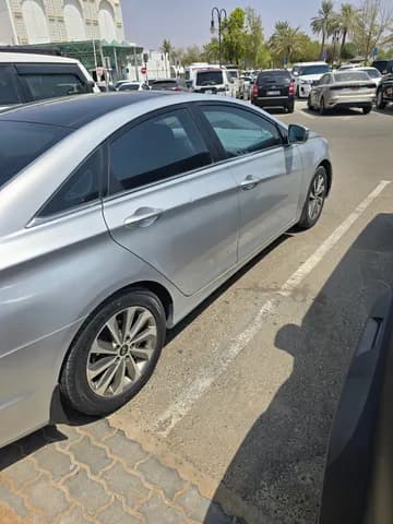 هيونداي سوناتا 2.4L Mid 2014 مستعملة هيونداي سوناتا 2.4L Mid 2014 مستعملة used_cars.forSale