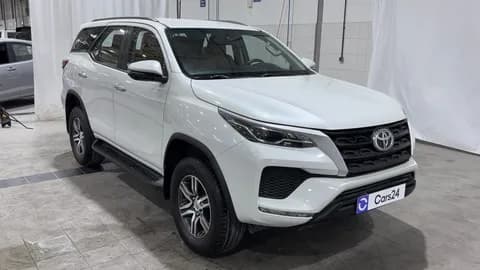 Used Toyota Fortuner 2023