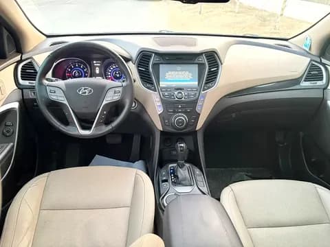 هيونداي سانتافيه 2015 مستعملة هيونداي سانتافيه 2015 مستعملة used_cars.forSale