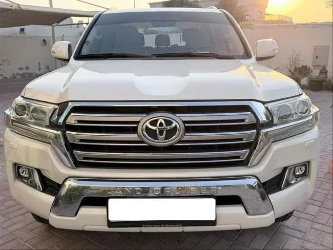 Used Toyota Land Cruiser 5.7L GXR 2017