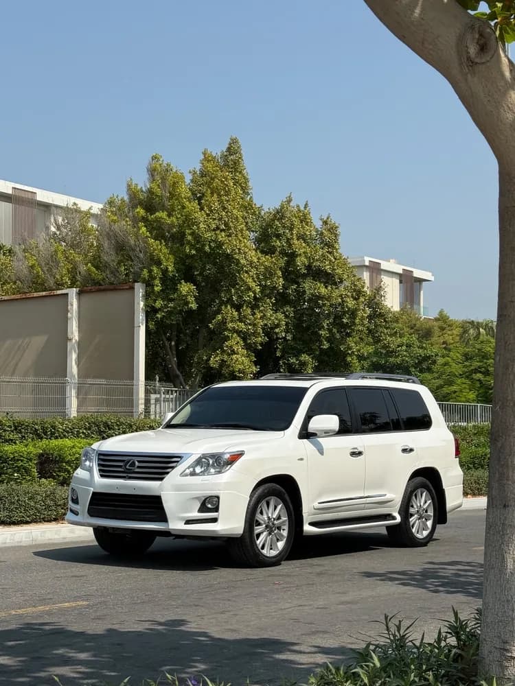 Used Lexus LX 570 5 door 5.7L 2011