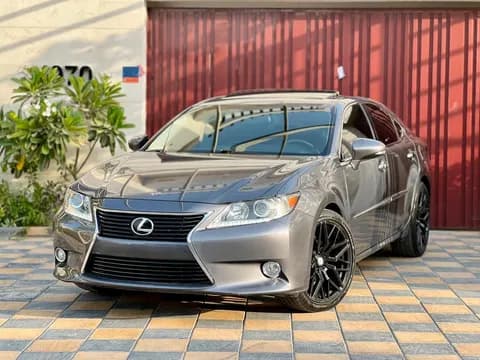 Used Lexus ES 350 4 door 3.5L 2013