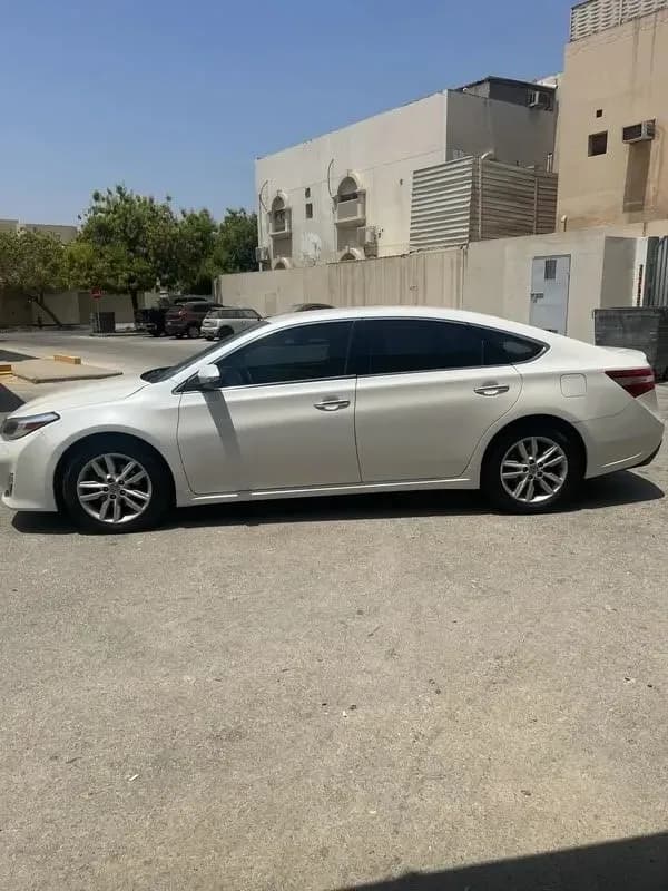Used Toyota Avalon 3.5L S 2015