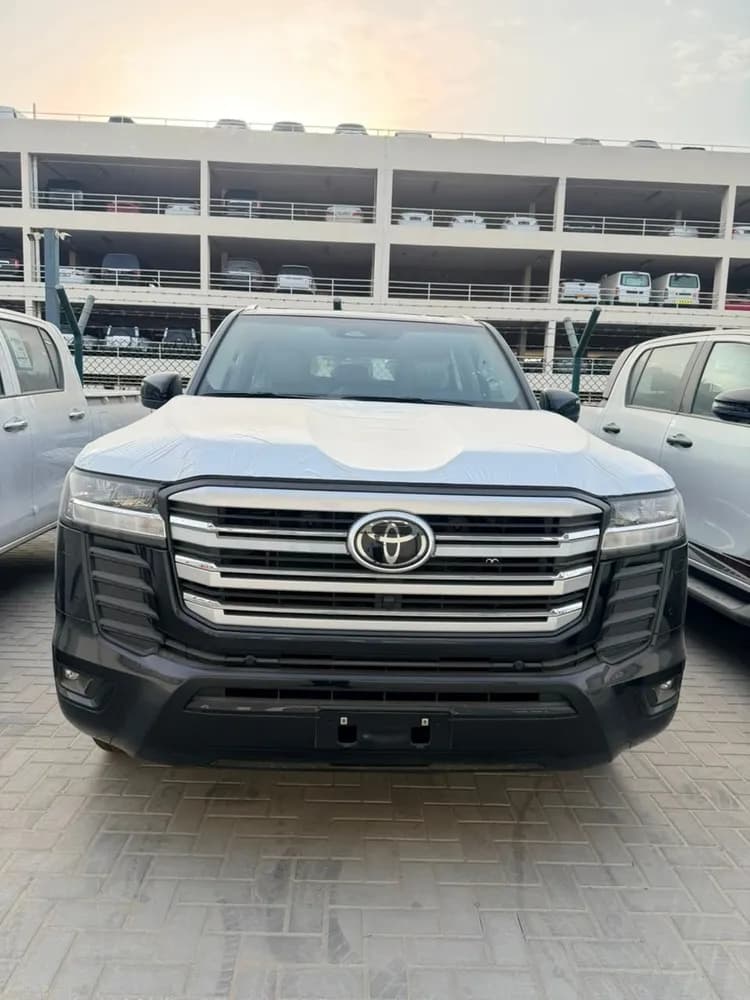 تويوتا لاند كروزر 4.0 GXR 2026 جديدة