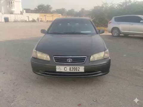 تويوتا كامري Limited 2000 مستعملة