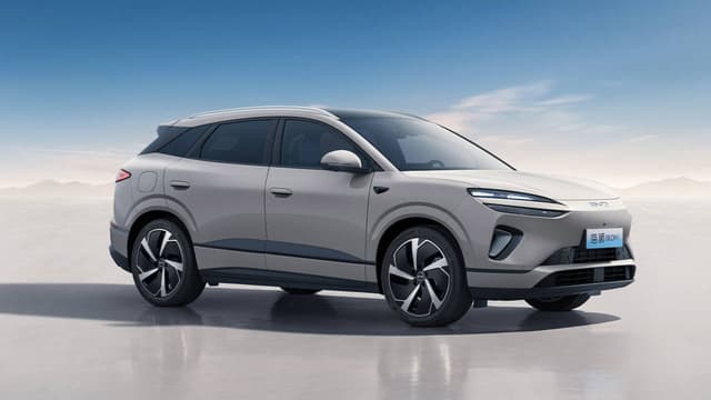 كل ما تريد معرفته عن بي واي دي سيليون 06: المواصفات، الإصدارات الكهربائية والهجينة والأسعار كل ما تريد معرفته عن بي واي دي سيليون 06: المواصفات، الإصدارات الكهربائية والهجينة والأسعار